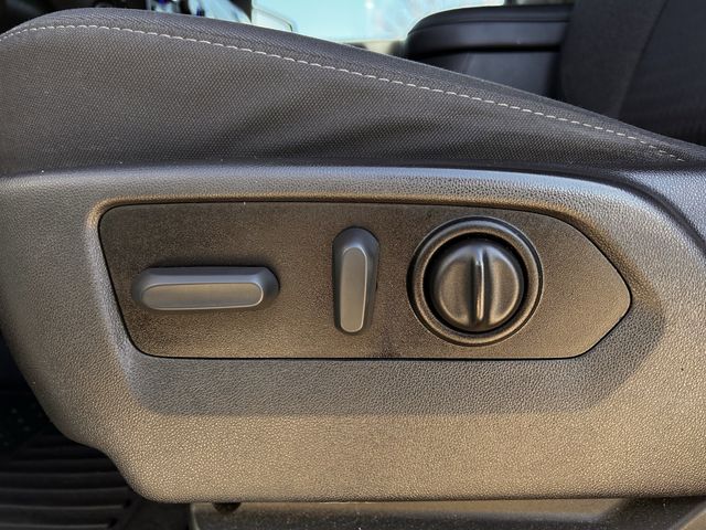 Used 2021 Shadow Gray Metallic Chevrolet RST image 28