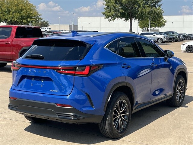 2025 Lexus NX 250 Premium photo 4