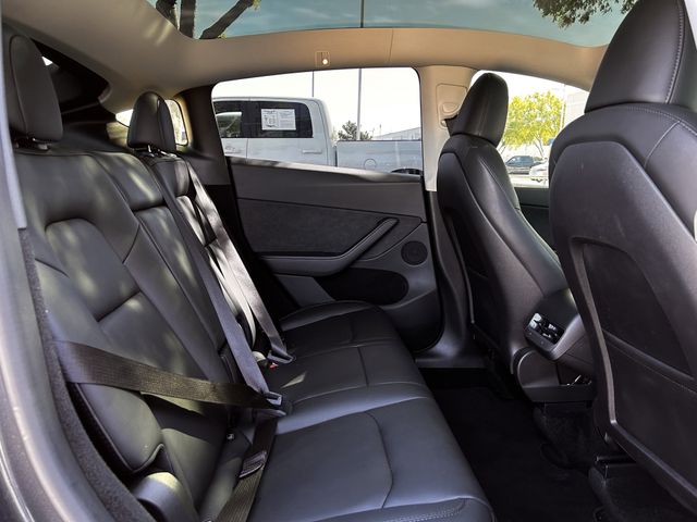 Used 2024 Stealth Gray Tesla Long Range image 30
