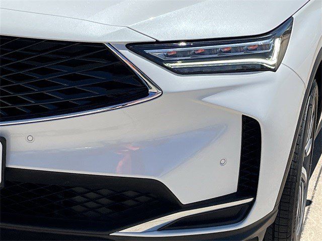 New 2026 Platinum White Pearl Acura FWD Technology Package image 9