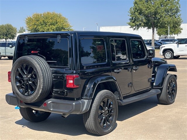2022 Jeep Wrangler Unlimited 4xe Sahara photo 4
