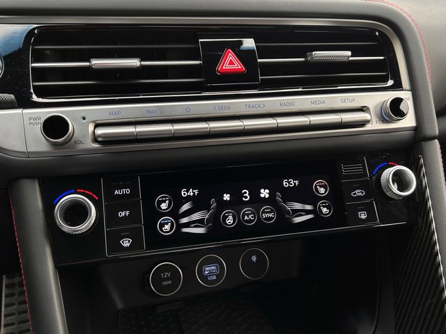 Used 2024 Bond Silver Genesis 3.3T Sport Advanced image 21