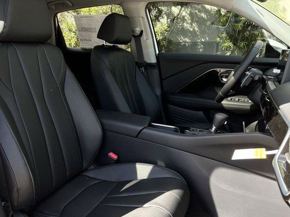 New 2026 Platinum White Pearl Acura Base image 28