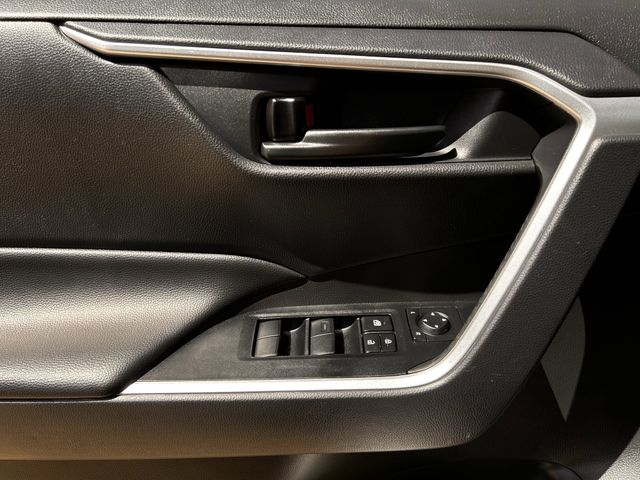 Used 2025 Midnight Black Metallic Toyota LE image 25