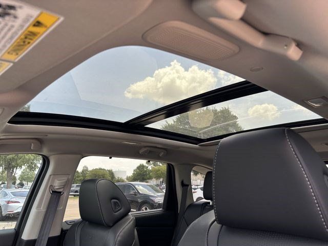 New 2026 Platinum White Pearl Acura SH-AWD Technology Package image 25