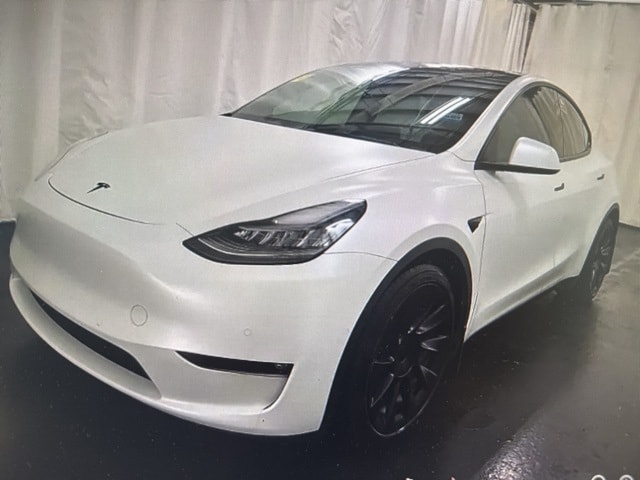 Used 2021 Tesla Model Y Long Range with VIN 5YJYGDEE1MF151866 for sale in Northfield, Minnesota