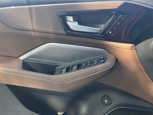 New 2026 Platinum White Pearl Acura SH-AWD Advance Package image 25