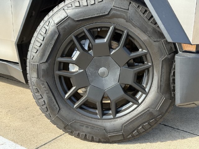 Used 2024 Stainless Steel Tesla Base image 9
