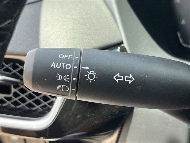 Used 2025 Platinum White Pearl Acura Base image 24