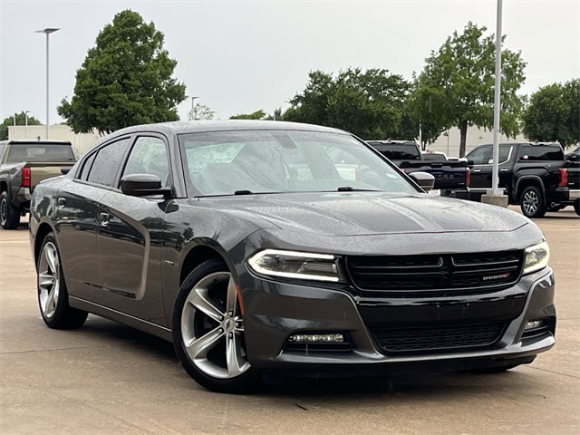 Used 2018 Dodge Charger R/T with VIN 2C3CDXCT8JH134059 for sale in Arlington, TX