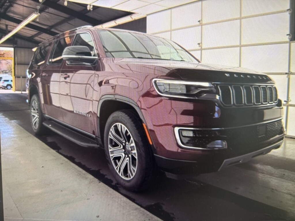 Used 2024 Jeep Wagoneer L Series II SUV