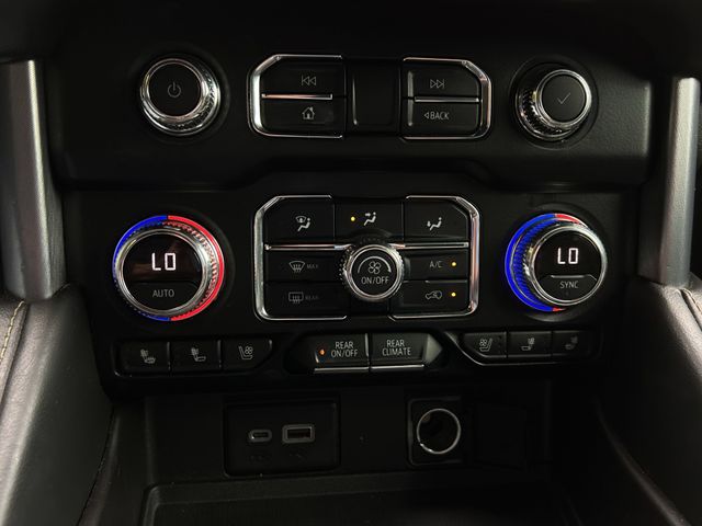 Used 2021 White Frost Tricoat GMC SLT image 20