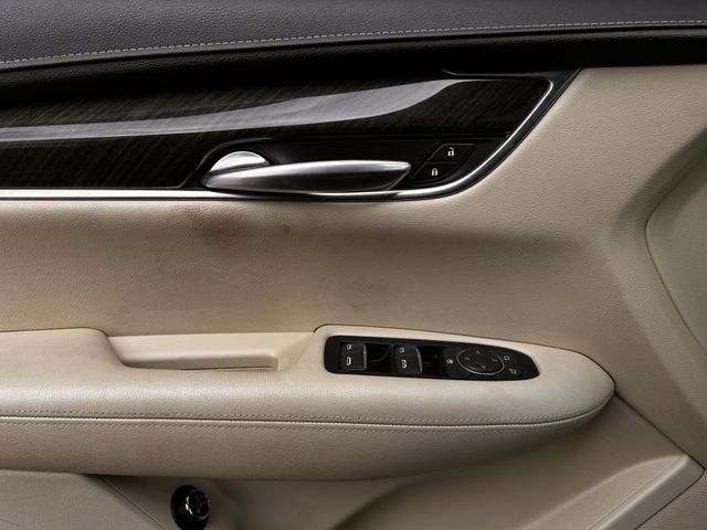 Used 2018 Dark Granite Metallic CADILLAC Base image 27