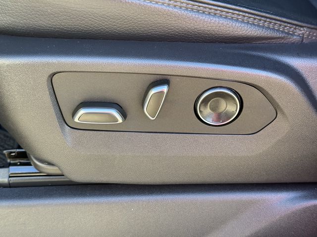 Used 2024 Onyx Black GMC Denali image 25