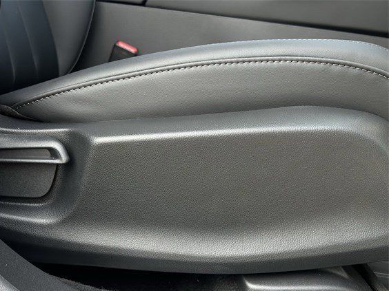 New 2026 Platinum White Pearl Acura Base image 30