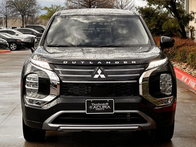 Used 2026 Black Diamond Mitsubishi SE image 9