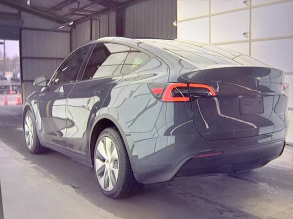 Used 2023 Tesla Model Y Long Range SUV