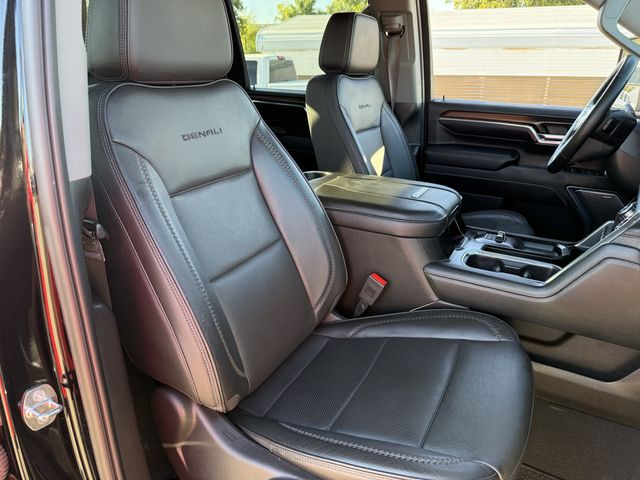 Used 2024 Onyx Black GMC Denali image 26