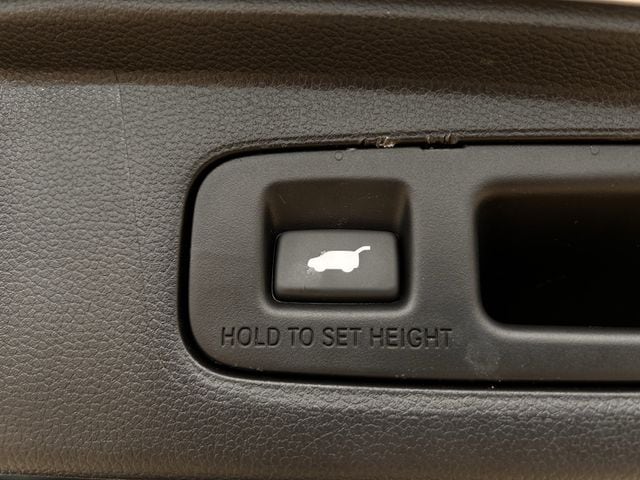 Used 2024 Platinum White Pearl Honda EX-L image 34