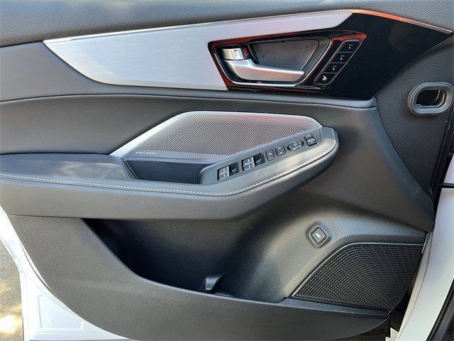 New 2026 Platinum White Pearl Acura FWD Technology Package image 26