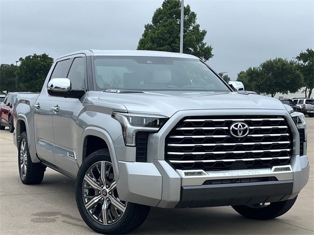 Used 2022 Toyota Tundra Capstone with VIN 5TFVC5DB1NX005972 for sale in Arlington, TX