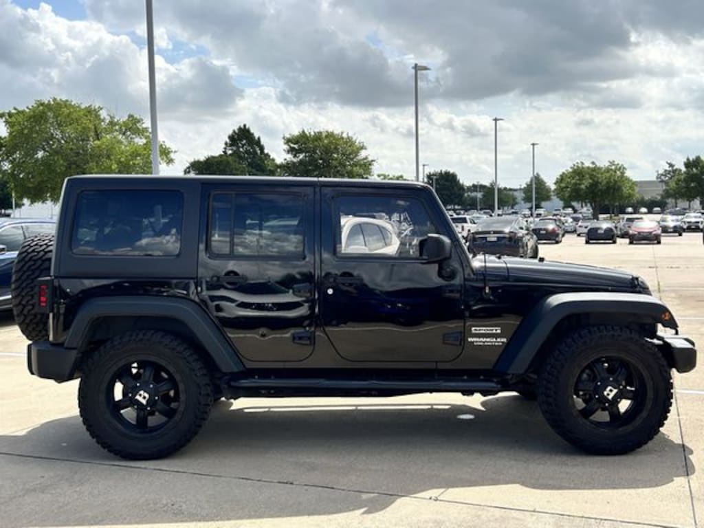 Used 2017 Jeep Wrangler JK Unlimited Unlimited Sport SUV