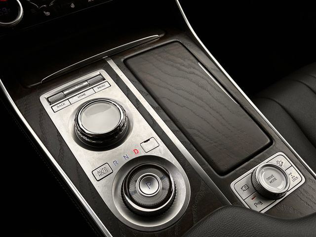 Used 2024 White Genesis 2.5T image 23