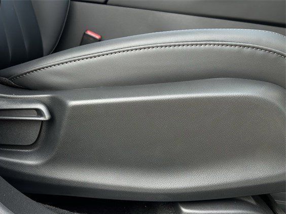 New 2026 Platinum White Pearl Acura Base image 30