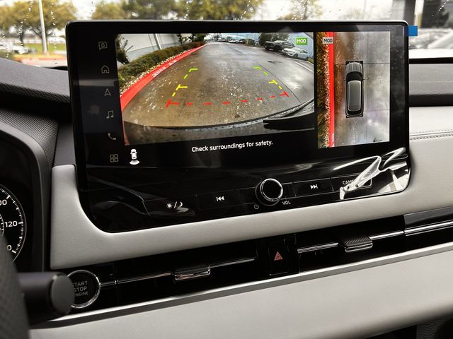 Used 2026 Black Diamond Mitsubishi SE image 19