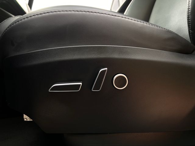 Used 2024 Stealth Gray Tesla Base image 26