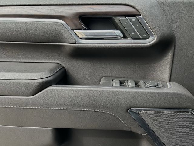 Used 2022 Onyx Black GMC SLT image 26