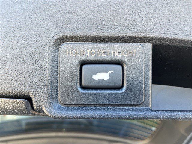 New 2026 Platinum White Pearl Acura SH-AWD image 36