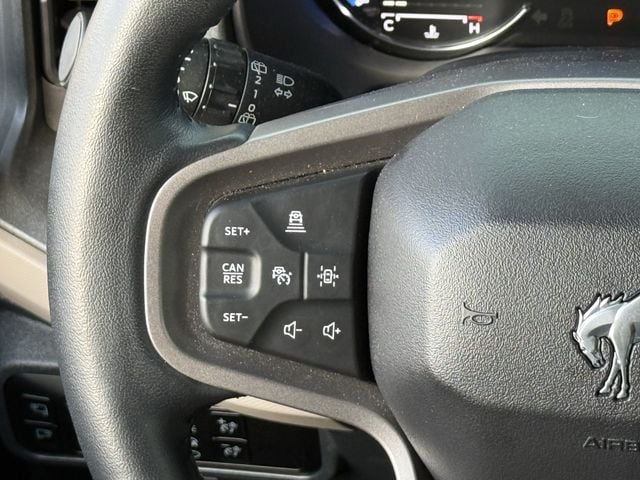 Used 2024 Azure Gray Metallic Tri-Coat Ford Wildtrak image 13