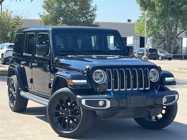 2022 Jeep Wrangler Unlimited 4xe Sahara photo 2