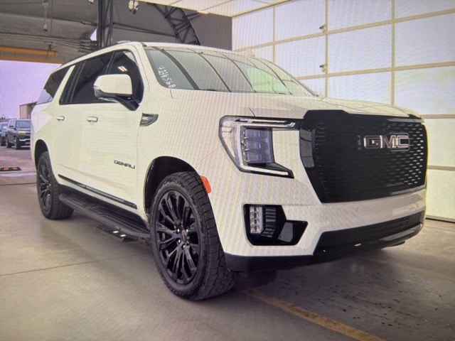 2021 GMC Yukon XL Denali's photo