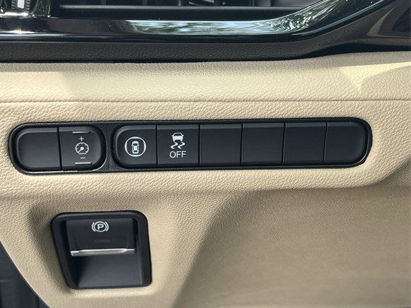 New 2026 Platinum White Pearl Acura FWD image 24