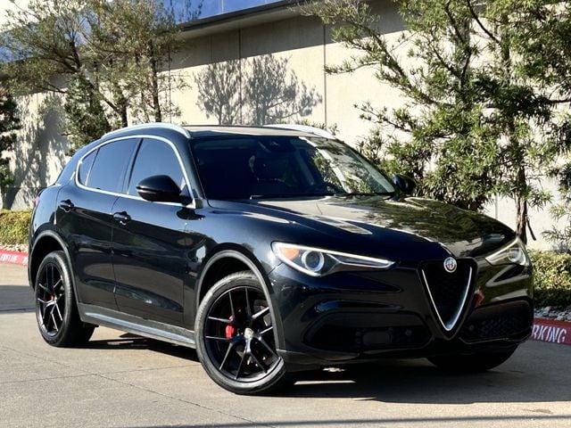 Used 2018 Vulcano Black Metallic Alfa Romeo Ti image 2