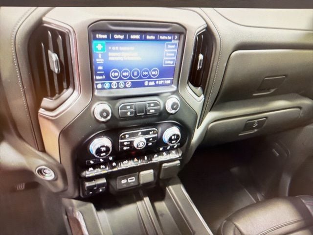 Used 2020 Onyx Black GMC Denali image 9