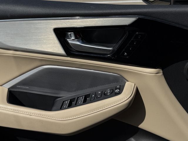 Certified Used 2025 Platinum White Pearl Acura Technology Package image 21