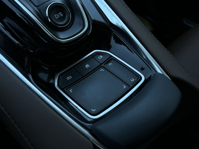 Certified Used 2022 Platinum White Pearl Acura Technology Package image 22