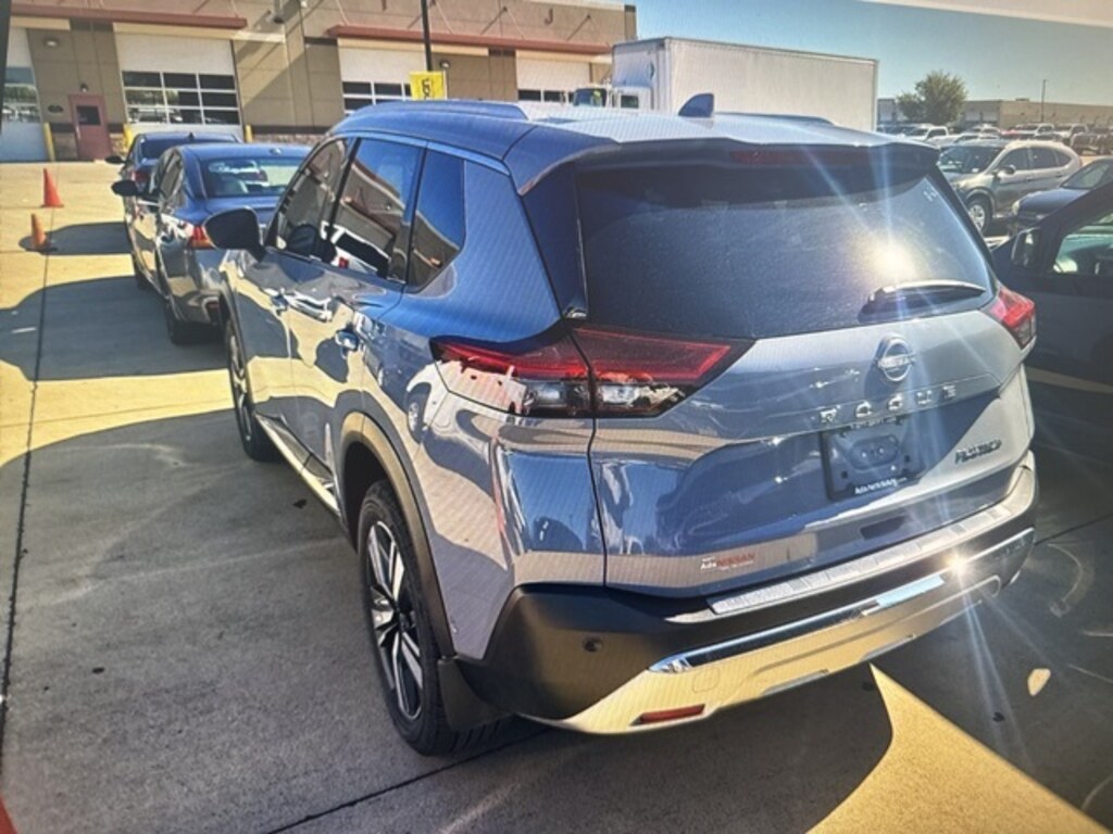 Used 2022 Nissan Rogue Platinum SUV
