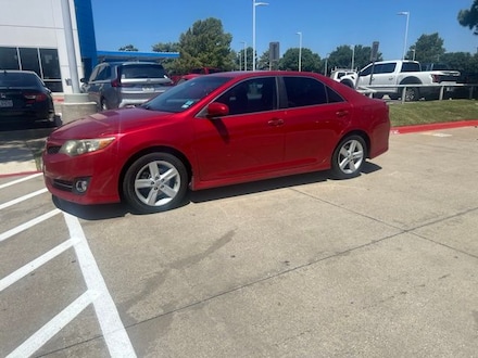 2013 Toyota Camry SE Sedan
