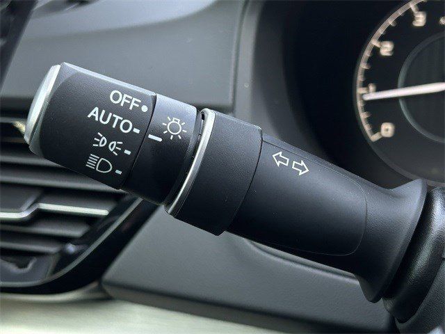 New 2026 Platinum White Pearl Acura Technology Package image 25