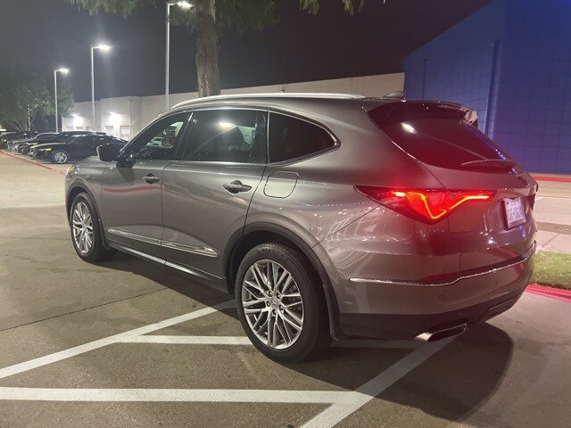 2022 Acura MDX SH-AWD Advance photo 3