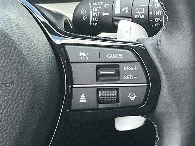 Used 2025 Platinum White Pearl Acura Base image 15