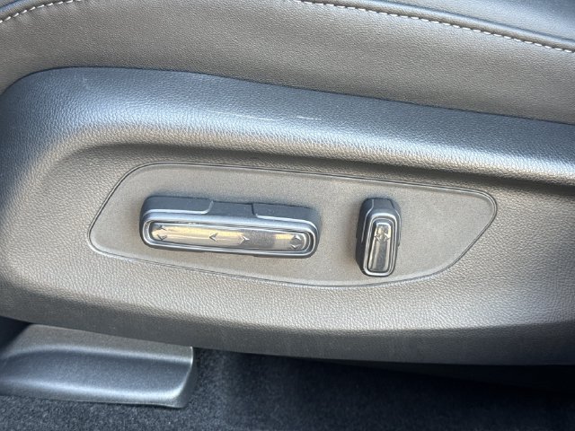 Certified Used 2025 Crystal Black Pearl Acura Base image 25