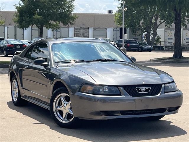 Used 2003 Ford Mustang Standard with VIN 1FAFP40403F349019 for sale in Arlington, TX