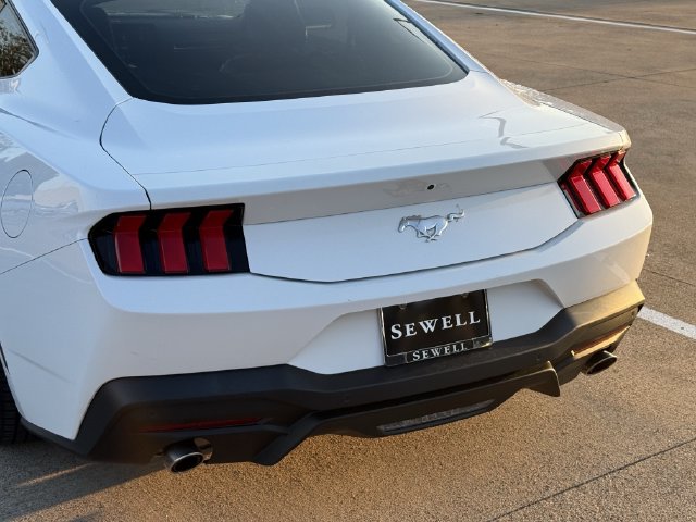 Used 2024 Oxford White Ford Ecoboost Premium image 6