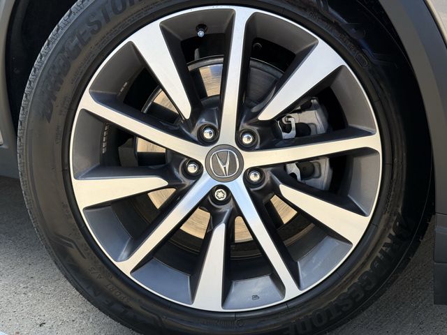 Certified Used 2025 Liquid Carbon Metallic Acura Technology Package image 9