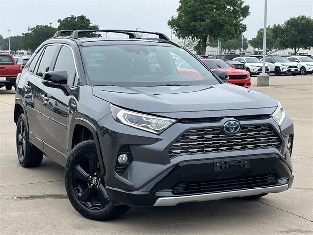 Used 2019 Toyota RAV4 XSE with VIN 2T3EWRFV4KW035778 for sale in Arlington, TX